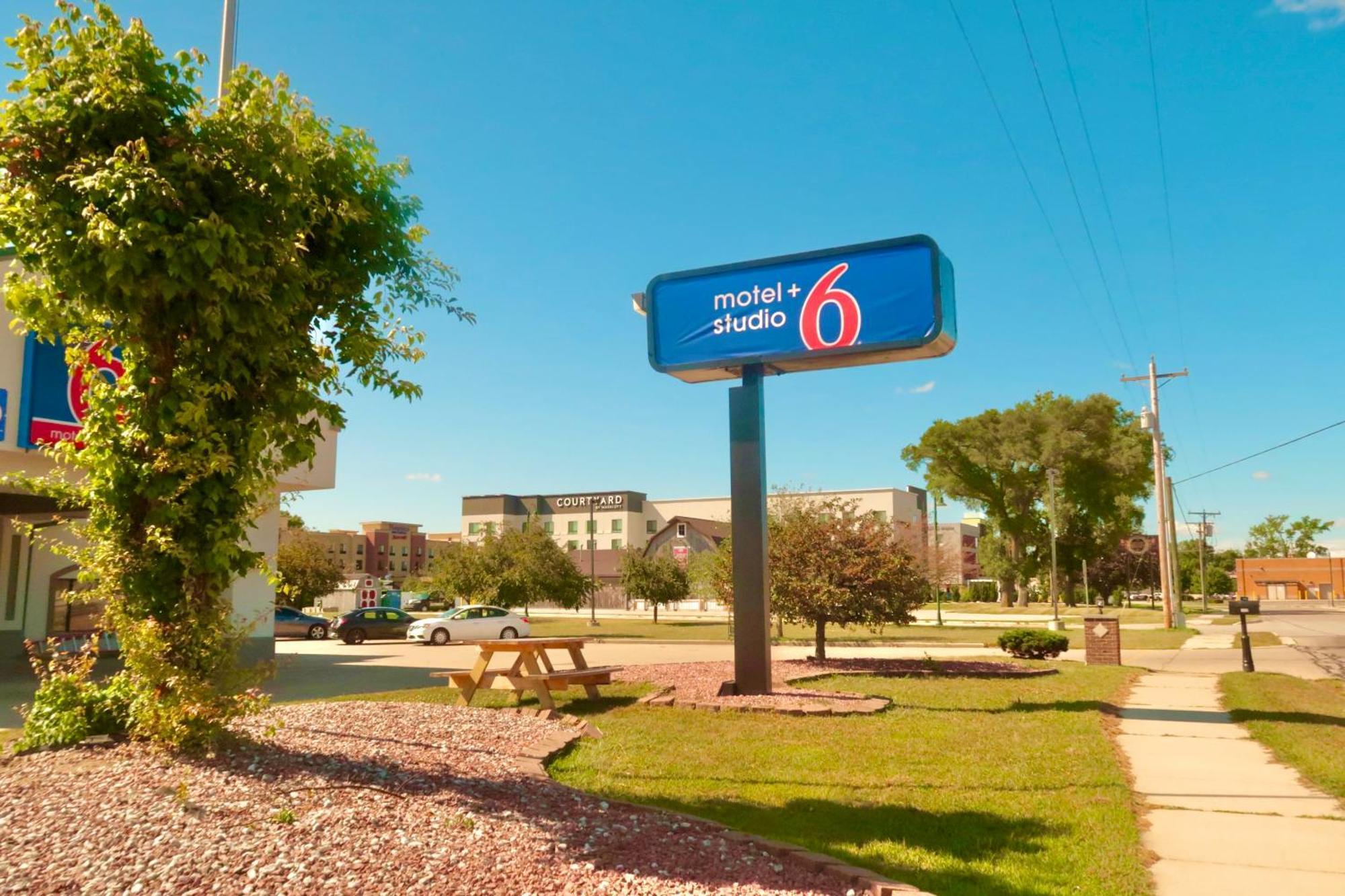 Motel 6 Elkhart, In Eksteriør billede