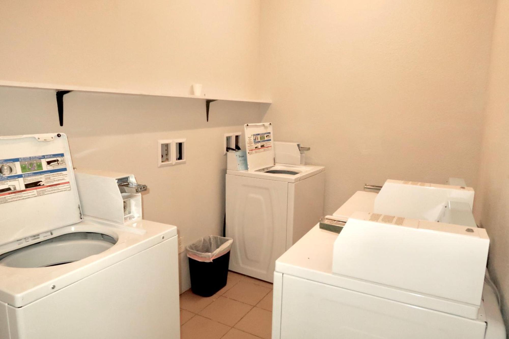 Motel 6 Elkhart, In Eksteriør billede