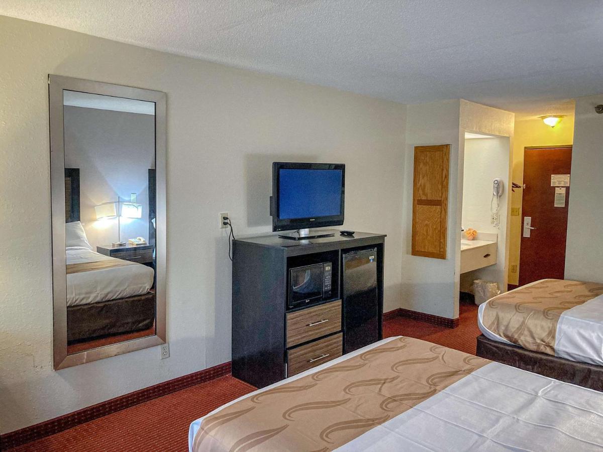 Motel 6 Elkhart, In Eksteriør billede