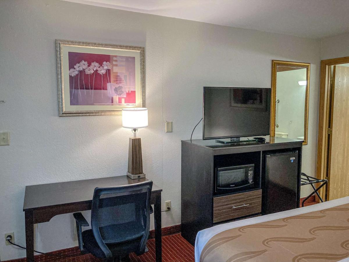 Motel 6 Elkhart, In Eksteriør billede